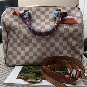 Authentic Louis Vuitton Speedy Bandouliere 30 in Damier Azur